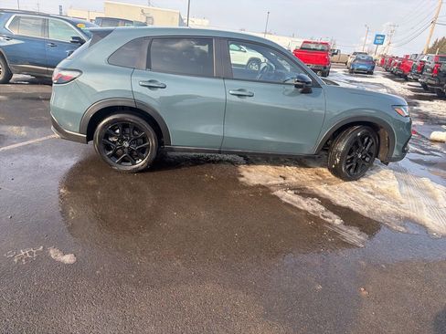 Used 2024 Honda HR-V Sport image 8