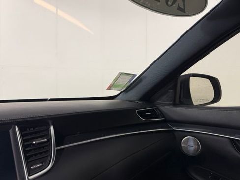 Used 2023 INFINITI QX50 Sport FWD image 16