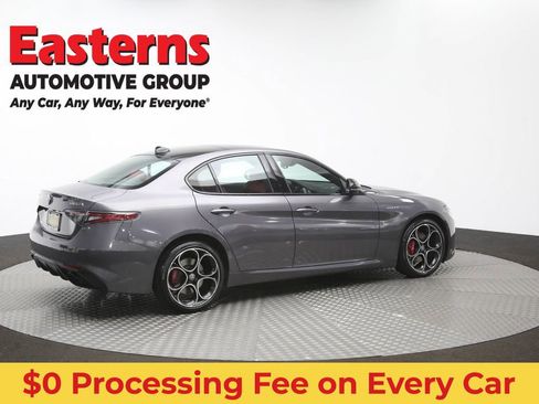 Used 2024 Alfa Romeo Giulia Veloce AWD/4WD image 42