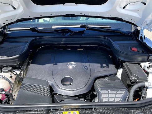 New 2026 Mercedes-Benz GLS 450 4MATIC image 15