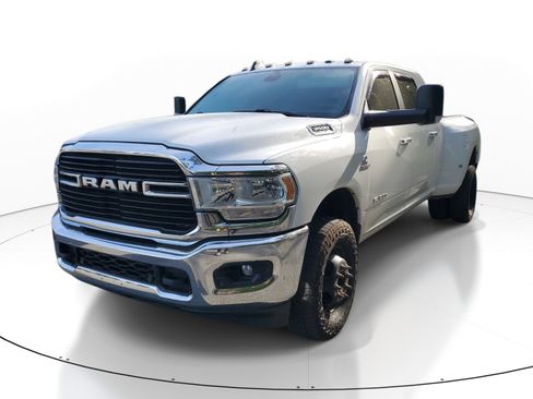 Used 2019 RAM 3500 Big Horn image 3
