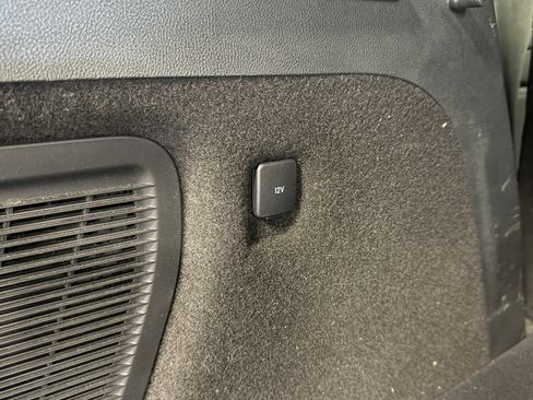 Used 2021 Lincoln Corsair AWD w/ Premium Package image 23