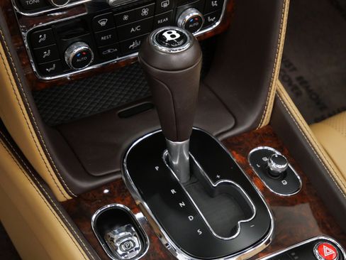 Used 2018 Bentley Continental GT AWD/4WD image 27