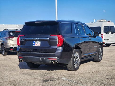 Used 2023 GMC Yukon Denali Ultimate image 3