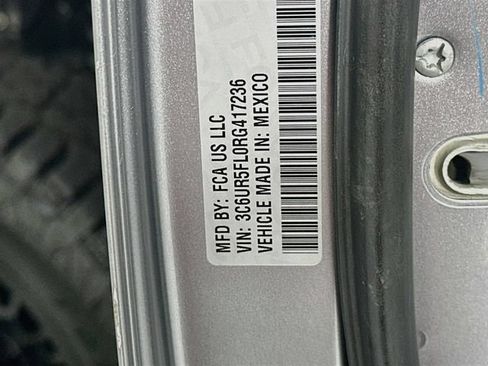 Used 2024 RAM 2500 Laramie w/ Safety Group AWD/4WD image 31