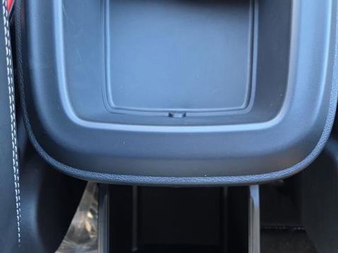 New 2026 Chrysler Pacifica Select w/ S Appearance Package image 19