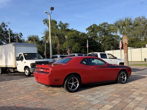 Used 2012 Dodge Challenger SXT Plus RWD image 6
