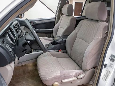 Used 2003 Toyota 4Runner SR5 RWD image 25