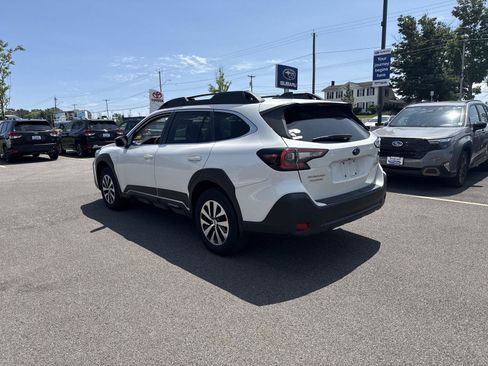 Used 2024 Subaru Outback Premium AWD/4WD image 5