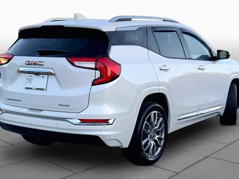 Used 2022 GMC Terrain Denali w/ Denali Premium Package AWD/4WD image 13
