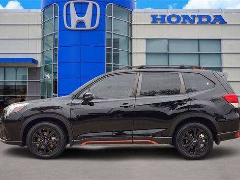 Used 2023 Subaru Forester Sport image 3