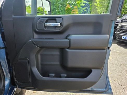 Used 2026 Chevrolet Silverado 2500 Custom w/ Snow Plow Prep/Camper Package AWD/4WD image 9