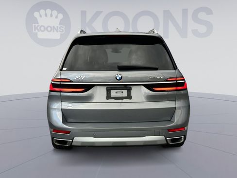 Used 2023 BMW X7 xDrive40i w/ Premium Package image 5