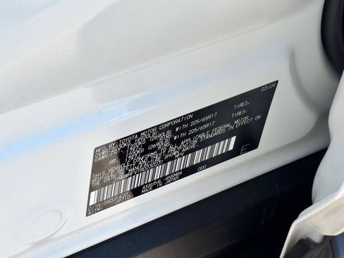 Used 2024 Toyota RAV4 XLE w/ Convenience Package AWD/4WD image 29