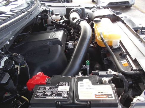 Used 2019 Ford Expedition Platinum image 26