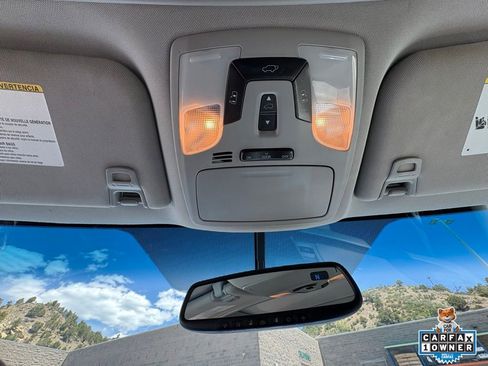 Used 2015 Toyota Sienna XLE w/ XLE Navigation Package FWD image 18