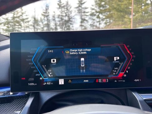 New 2026 BMW M5 Base image 14