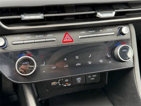 Used 2024 Hyundai Sonata SEL image 17