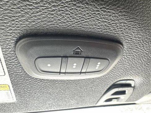 Used 2022 Jeep Wrangler Unlimited Sahara image 15