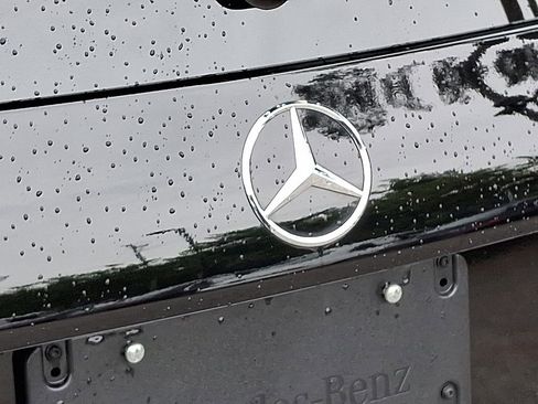 Used 2024 Mercedes-Benz GLB 250 4MATIC image 32