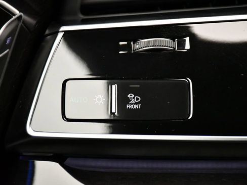 New 2026 Audi Q8 Premium Plus image 22