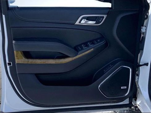 Used 2017 GMC Yukon Denali image 26