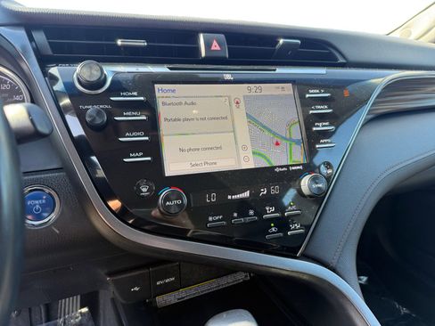 Used 2020 Toyota Camry XLE w/ Driver Assist Package FWD image 12