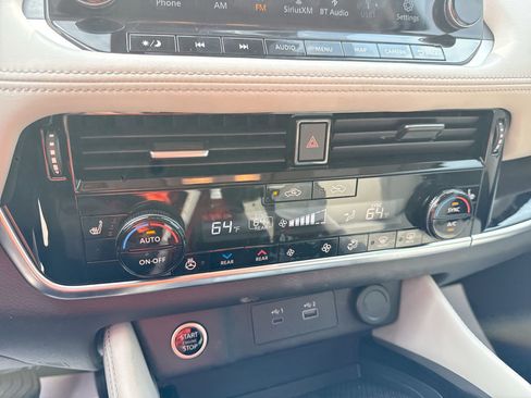 Used 2023 Nissan Rogue SL w/ SL Premium Package FWD image 17