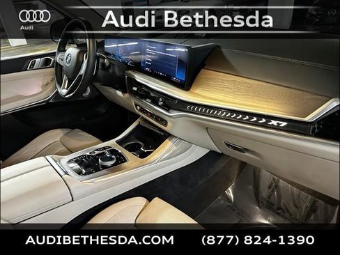 Used 2024 BMW X7 xDrive40i w/ Executive Package AWD/4WD image 11