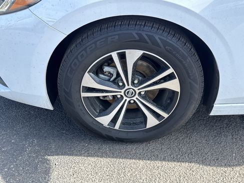 Used 2023 Nissan Sentra SV image 9