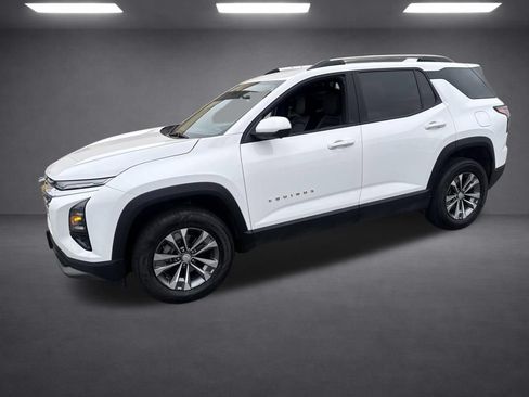 Used 2025 Chevrolet Equinox LT w/ Convenience Package II FWD image 4
