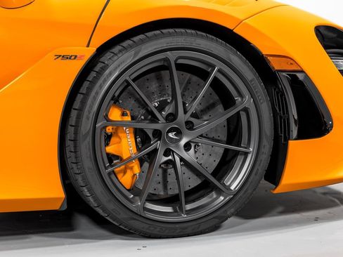 Used 2026 McLaren 750S RWD image 42
