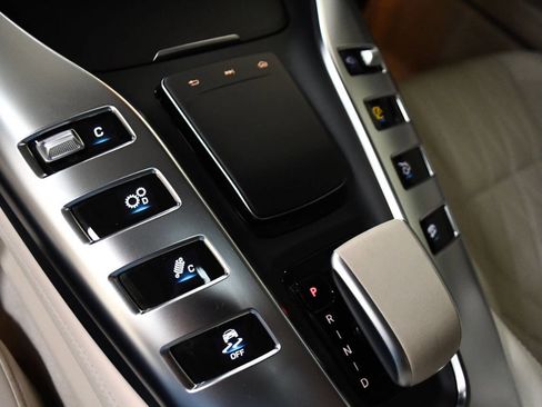 Used 2020 Mercedes-Benz AMG GT C image 21