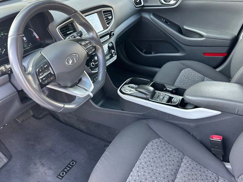 Used 2019 Hyundai Ioniq Electric FWD image 9