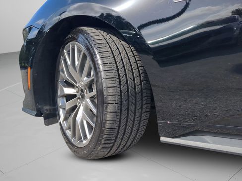 Used 2025 Ford Mustang GT Premium image 63