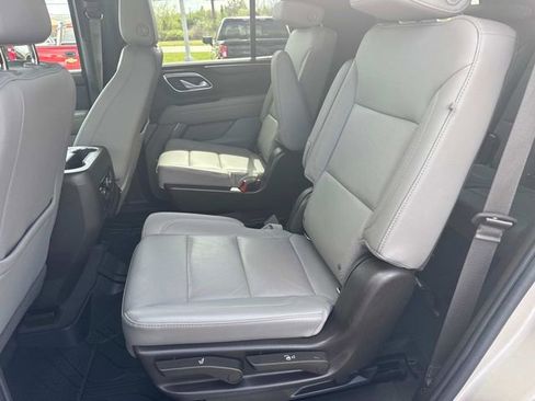 Certified 2022 Chevrolet Tahoe LT w/ LT Signature Plus Package AWD/4WD image 19