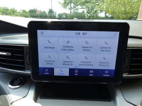 Used 2021 Ford Explorer XLT w/ Equipment Group 202A AWD/4WD image 31