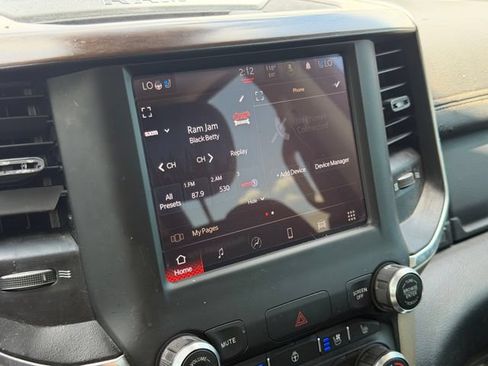 Used 2022 RAM 1500 Laramie AWD/4WD image 34