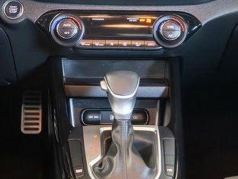 Used 2023 Kia Forte GT-Line image 16