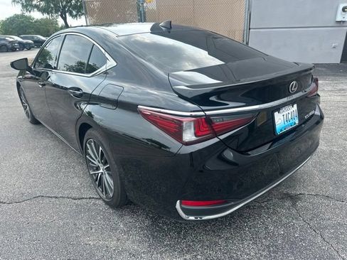 Certified 2025 Lexus ES 300h w/ Premium Package FWD image 5