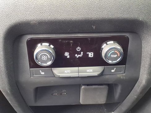 Used 2024 Chevrolet Traverse RS w/ LPO, Floor Liner Package image 14