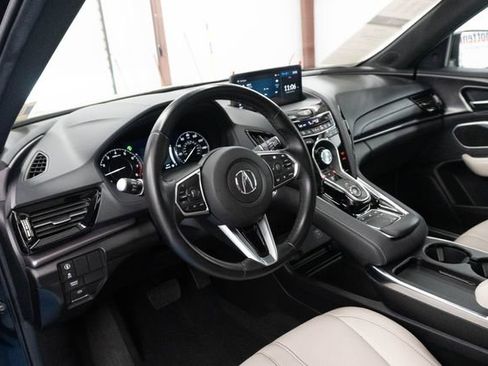 Used 2025 Acura RDX SH-AWD image 3