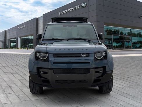 New 2026 Land Rover Defender 110 X-Dynamic SE AWD/4WD image 8