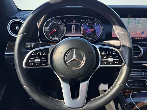 Used 2019 Mercedes-Benz E 300 image 44