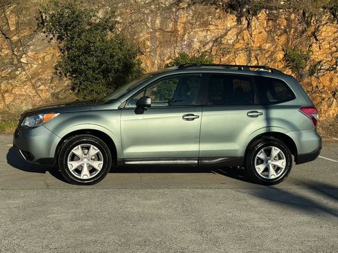 Used 2016 Subaru Forester 2.5i Premium w/ All-Weather Package image 2