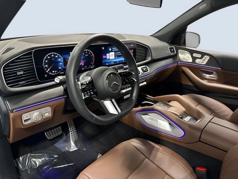 Certified 2024 Mercedes-Benz GLS 450 4MATIC image 13