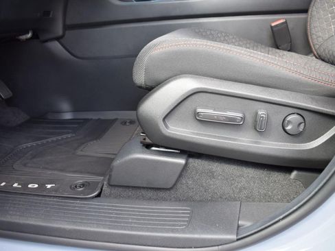 New 2026 Honda Pilot Sport image 21