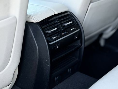 Used 2017 BMW 540i xDrive image 23