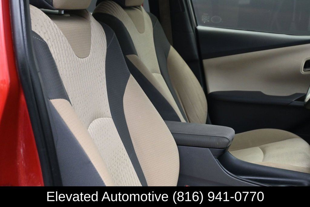 Used 2018 Toyota Prius One FWD image 7