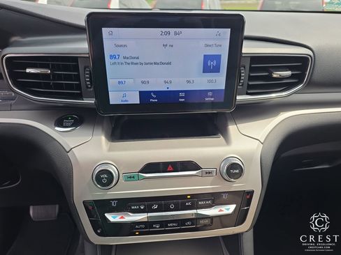 Used 2021 Ford Explorer XLT w/ Equipment Group 202A image 19